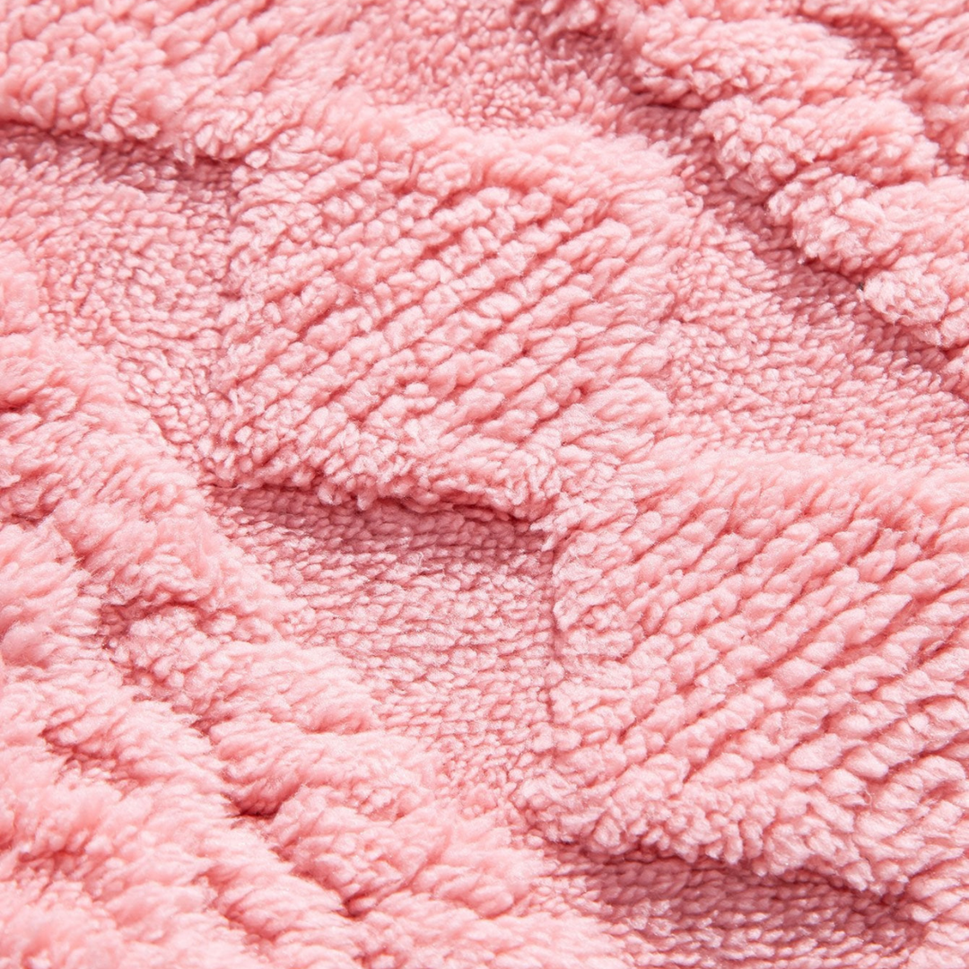 Мила - Нордическа Худи Перла