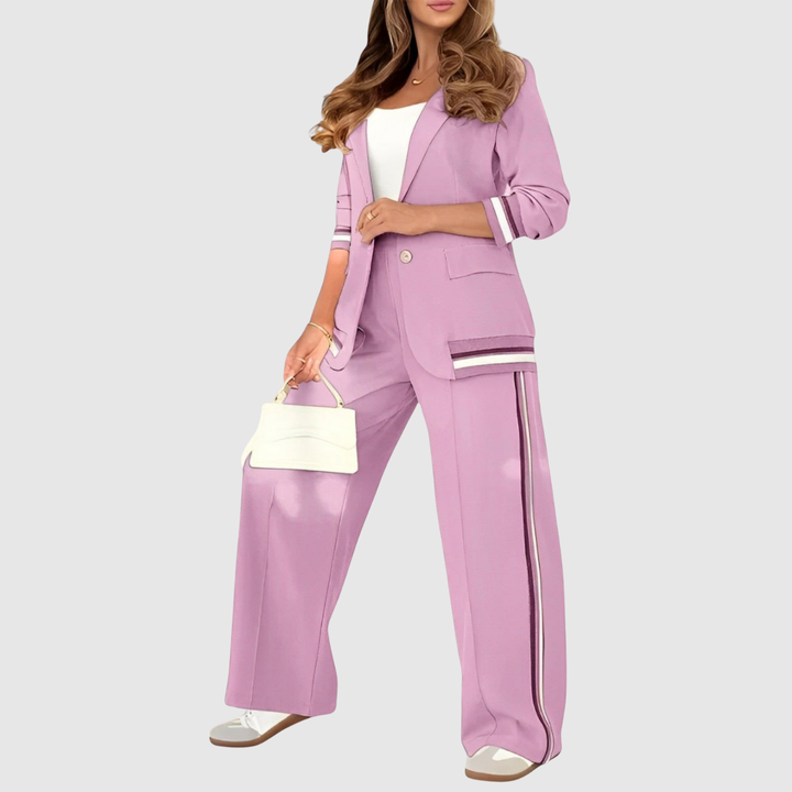 Виктория – Модерна гащеризон с спортни детайли