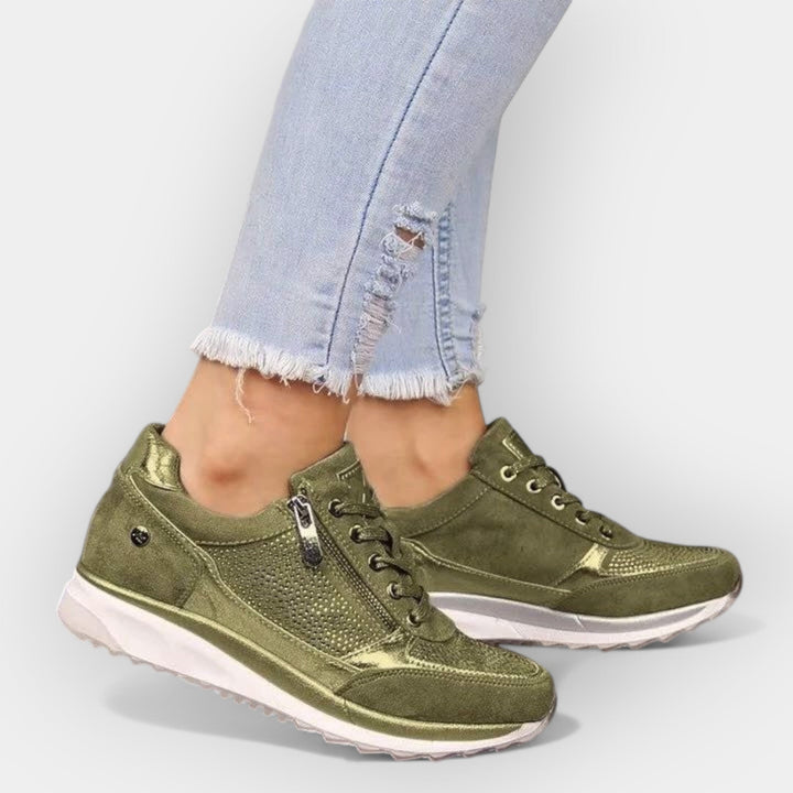 Anatomiskie sporta apavi ar rāvējslēdzēju