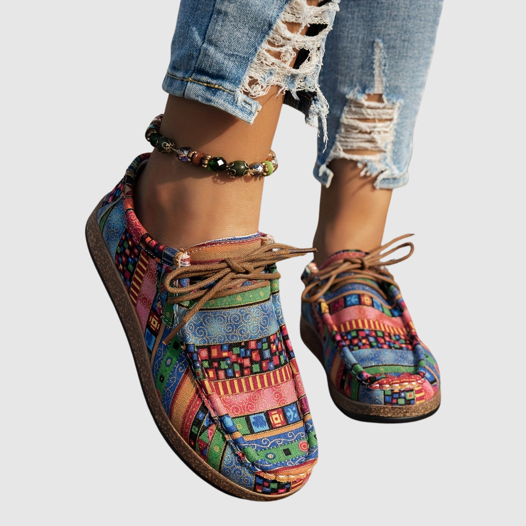 Симона - Бохо дамски обувки с цветен модел