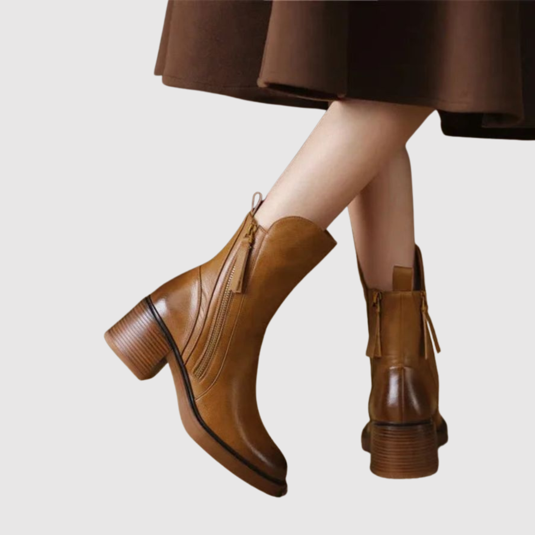 Теодора - Кожени ботуши с класическа силует
