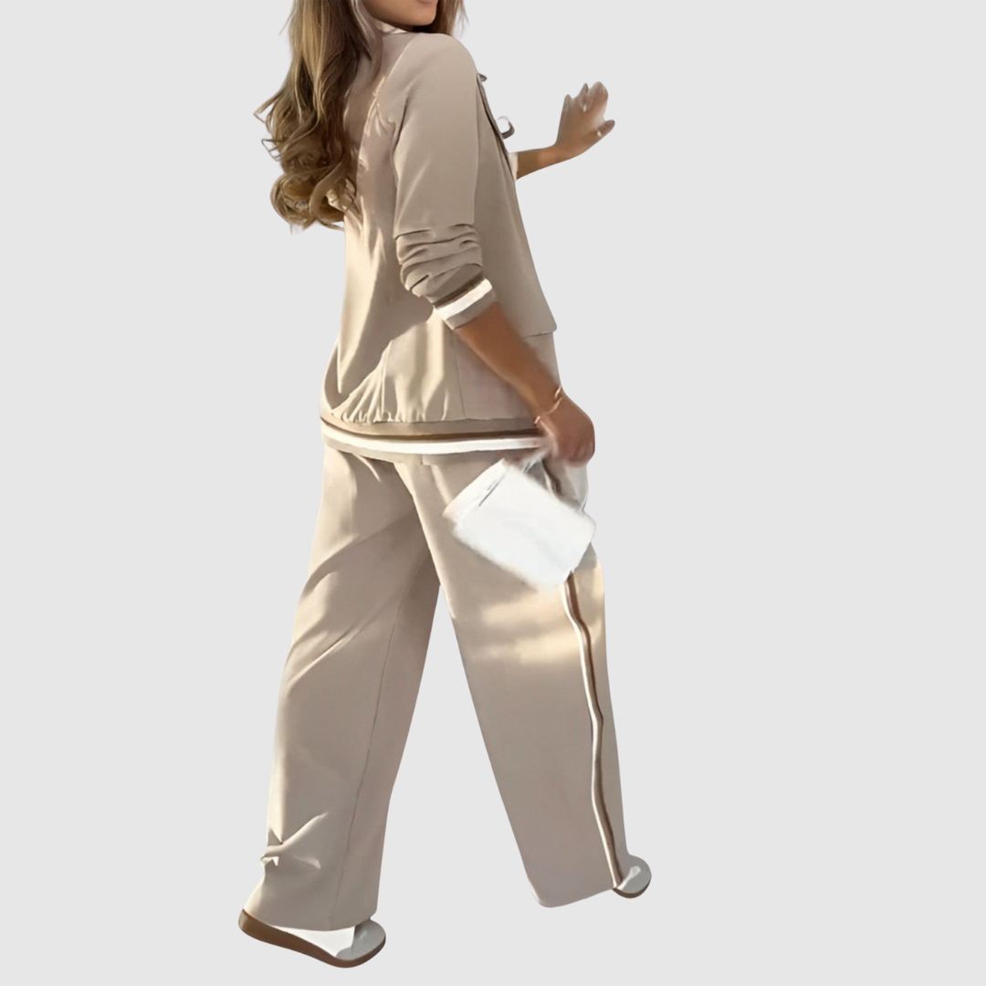 Виктория – Модерна гащеризон с спортни детайли