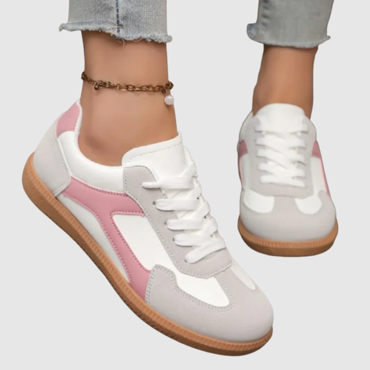 Симона – Маратонки с контрастни детайли