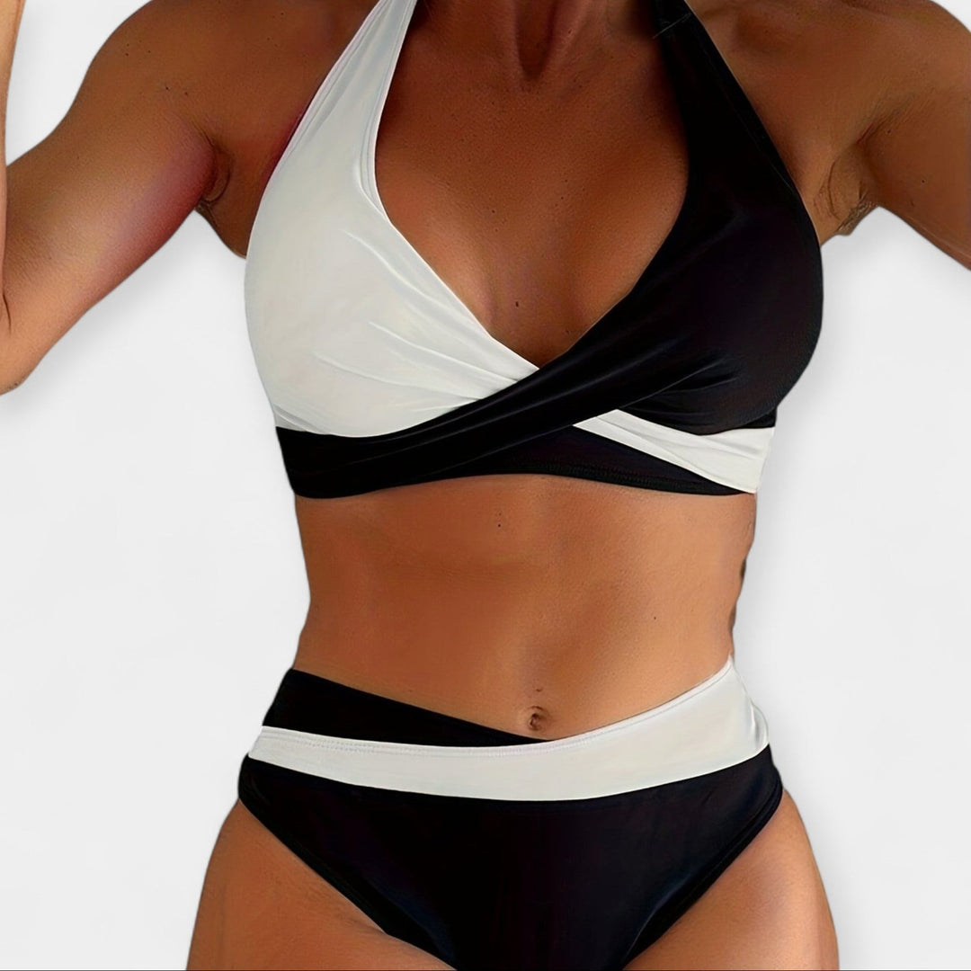 Bikini ar Krustenisku Kaklu