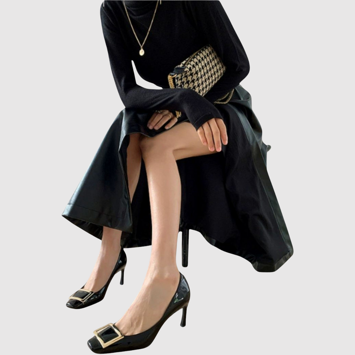 Теодора - Елегантни сандали с умерен ток и квадратен нос