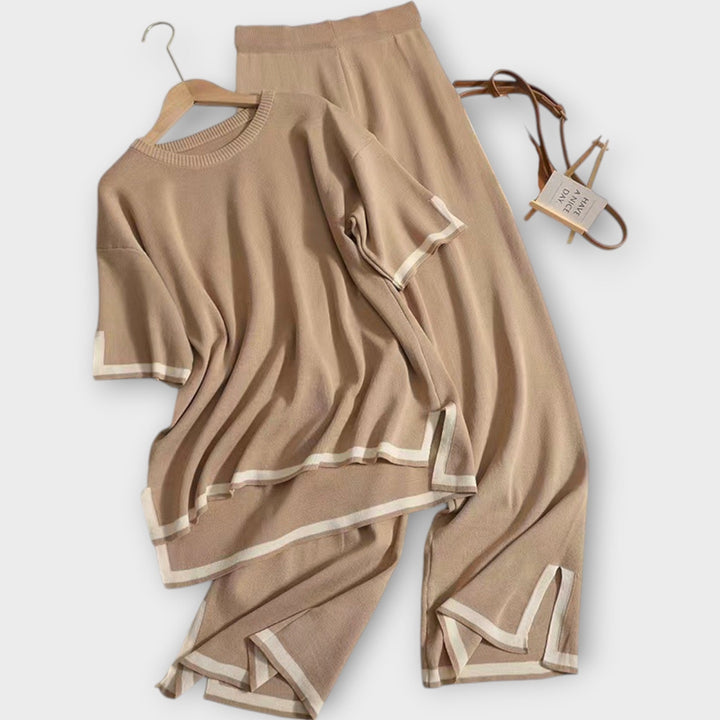 Anete - Adīts komplekts ar īsām piedurknēm un brīvu piegriezumu