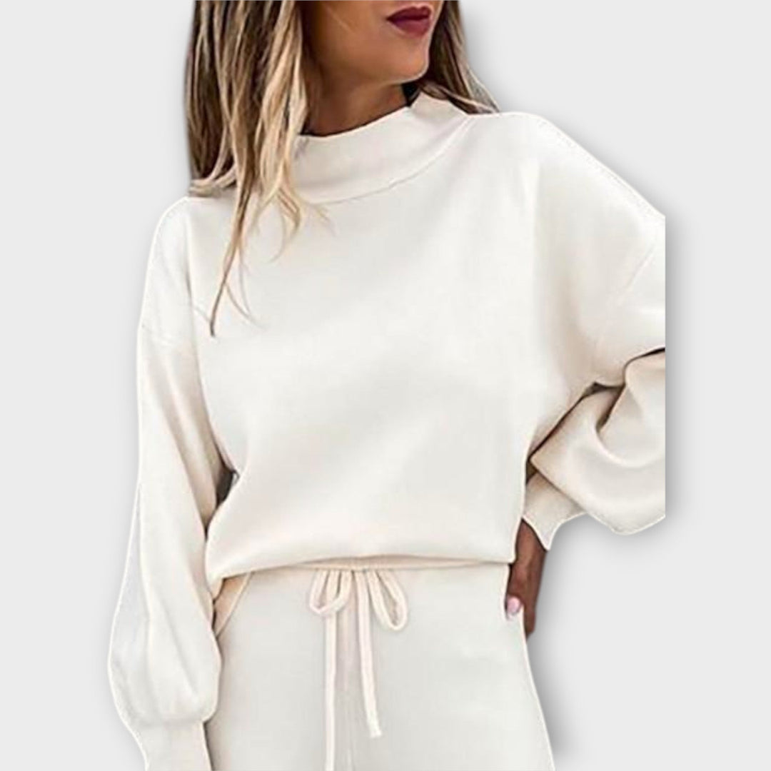 Una - Komplekts ar ērtu piegulšanu un nesensto rafinētumu