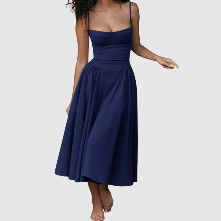 Лилия – Безпроблемна рокля с ретро стил