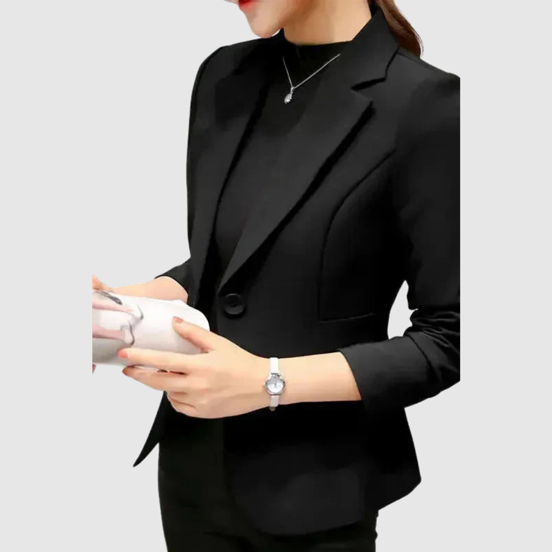 Габриела – Фигурален блейзър в класически стил