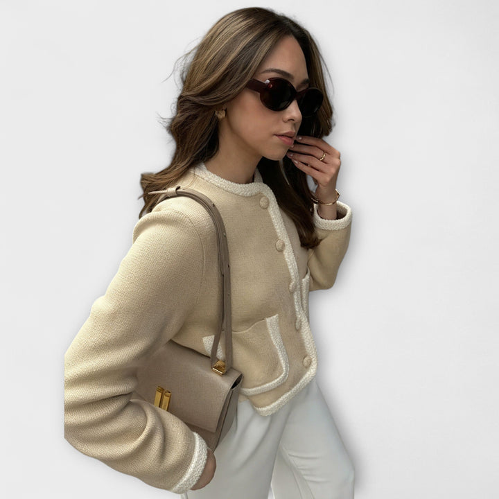 Elza - klasisks žakets ar dekoratīvām kabatām