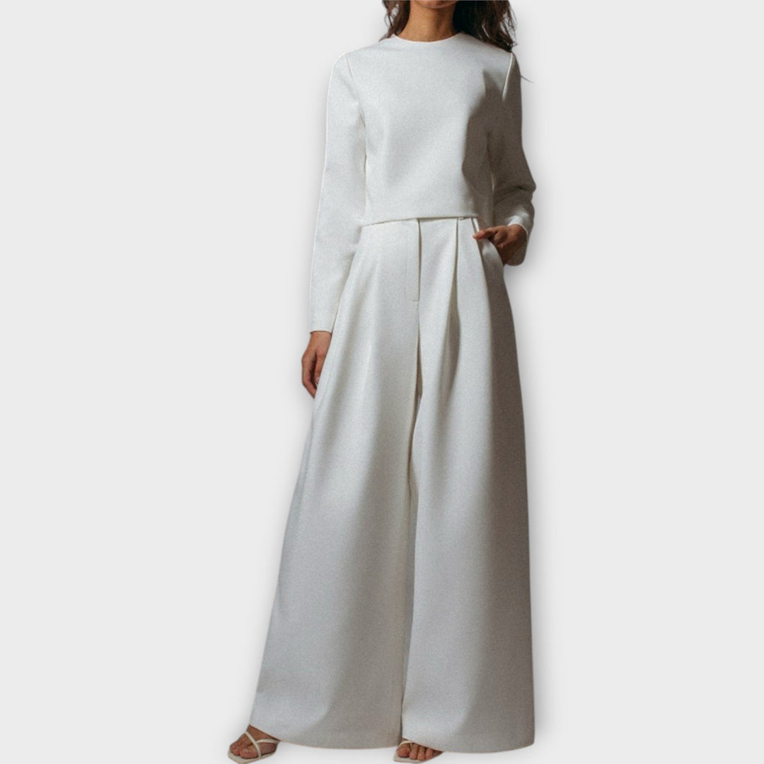 Ginta - Komplekts ar elegantu vienkāršību un mūžīgu stilu