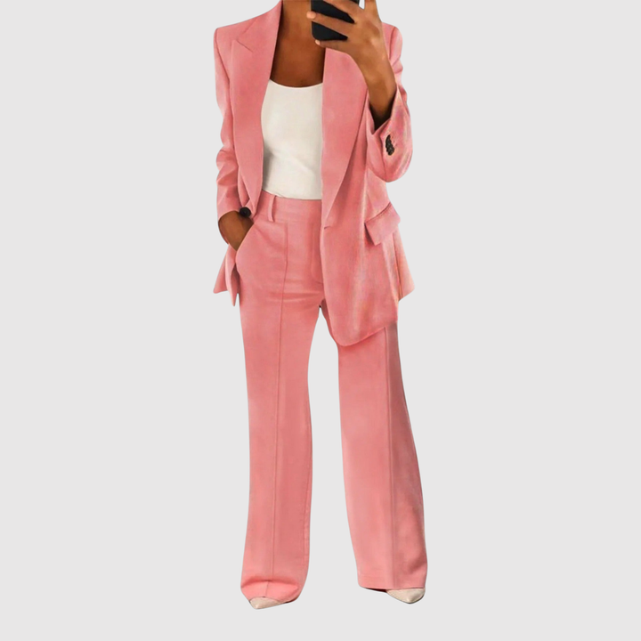 Виктория – Класически гащеризон с модерен крой