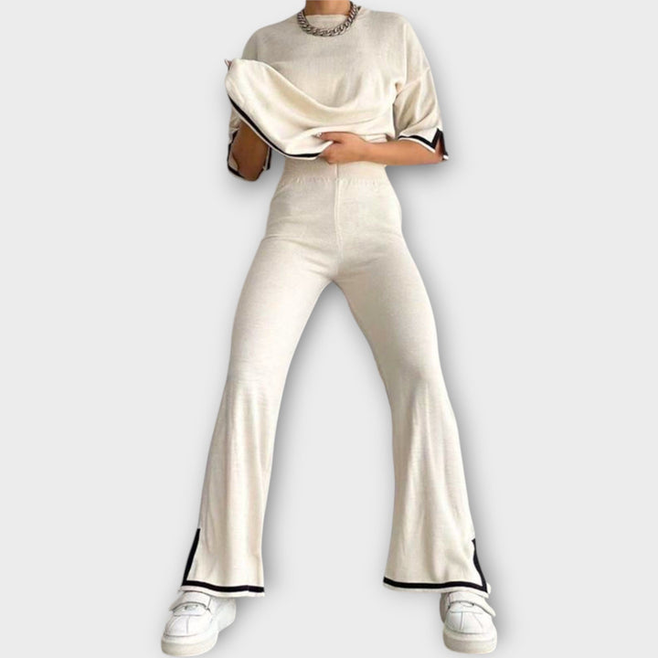 Anete - Adīts komplekts ar īsām piedurknēm un brīvu piegriezumu