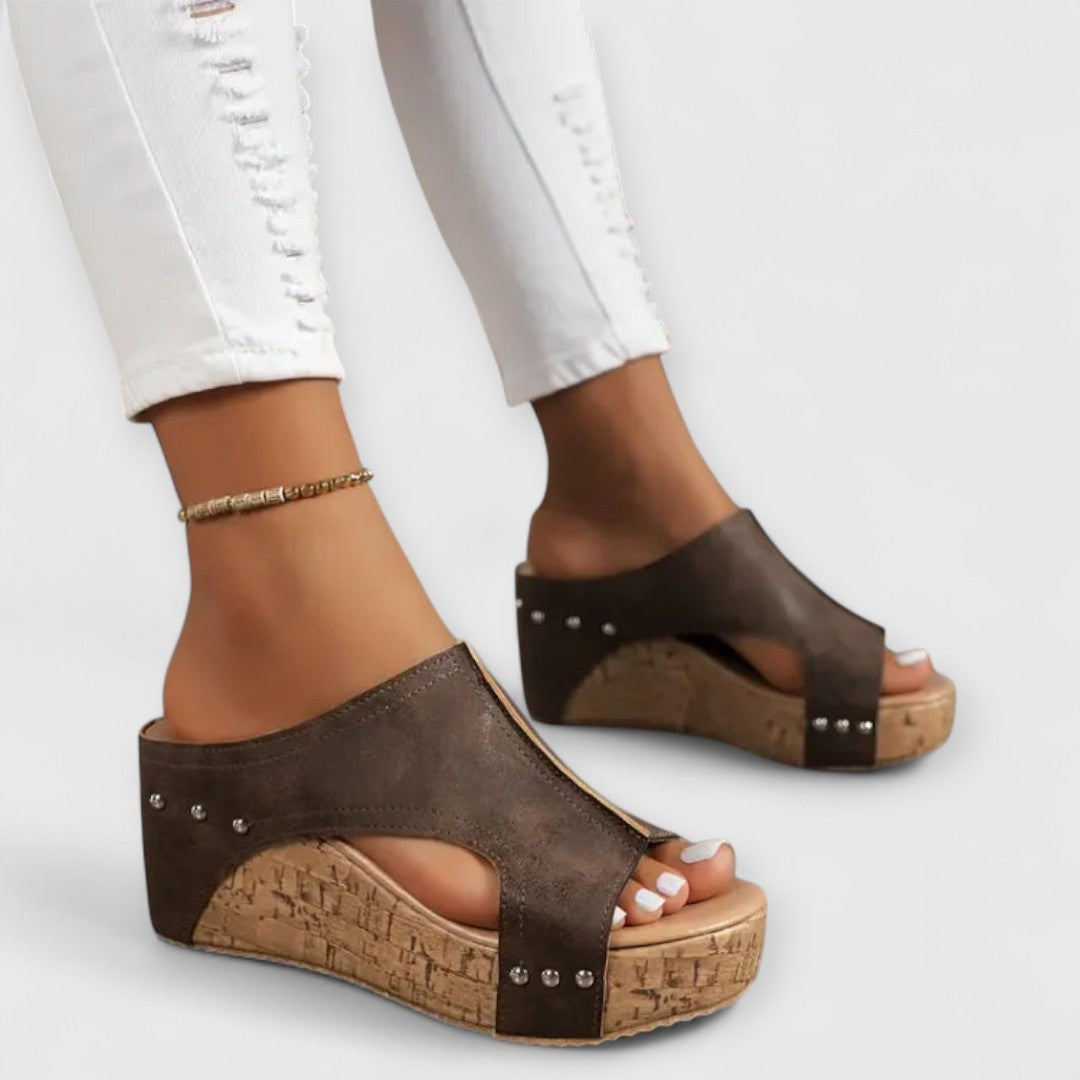 Йоана – Ортопедични сандали с пълна подкрепа