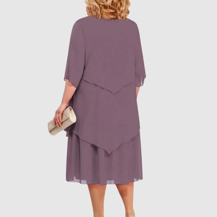 Лилия – Елегантна рокля с многослойно оформление и свободен силует