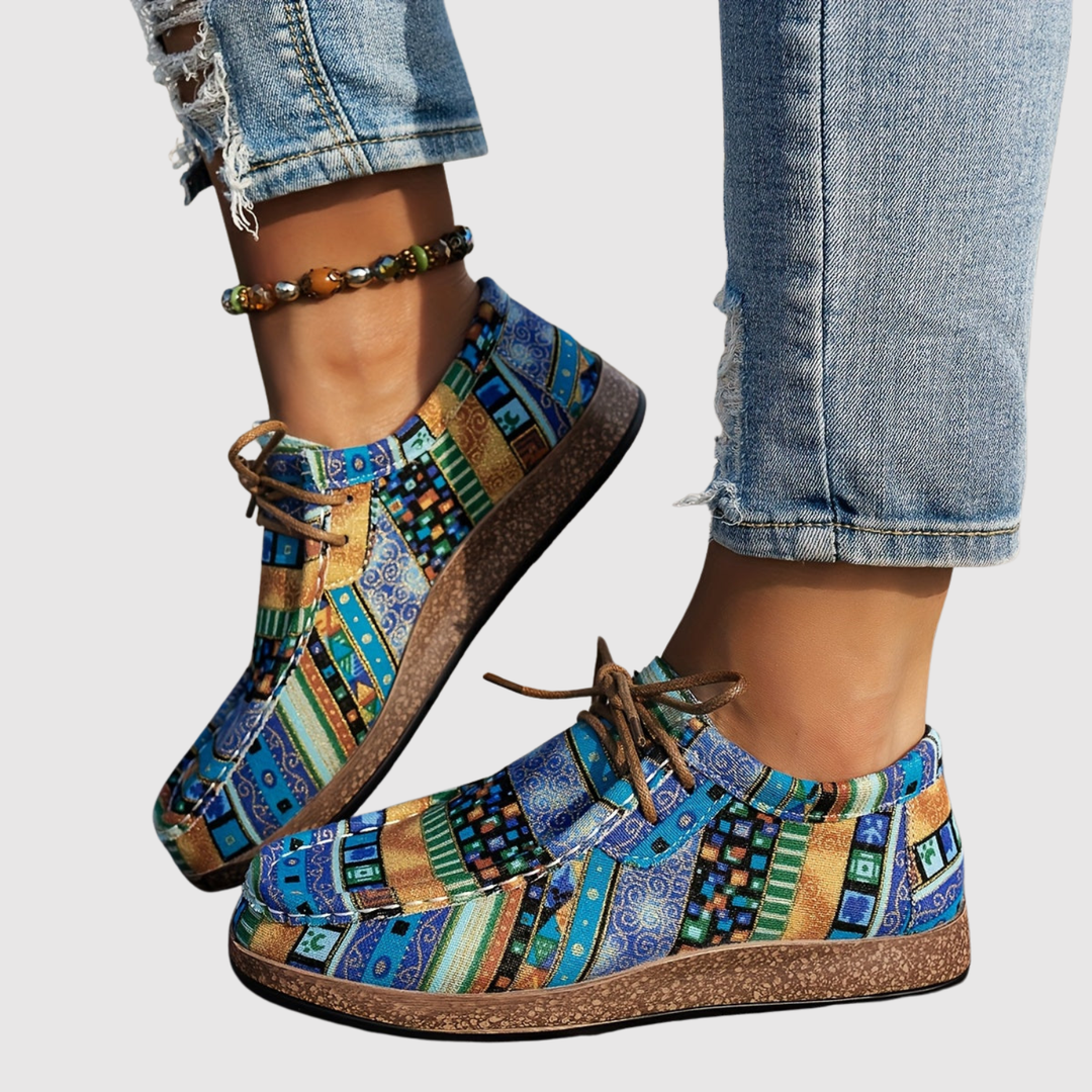 Симона - Бохо дамски обувки с цветен модел