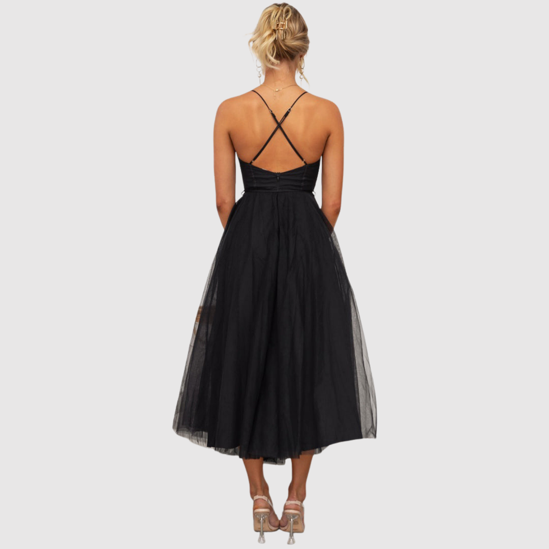 Лилия – Безпроблемна миди рокля от тюл с обем