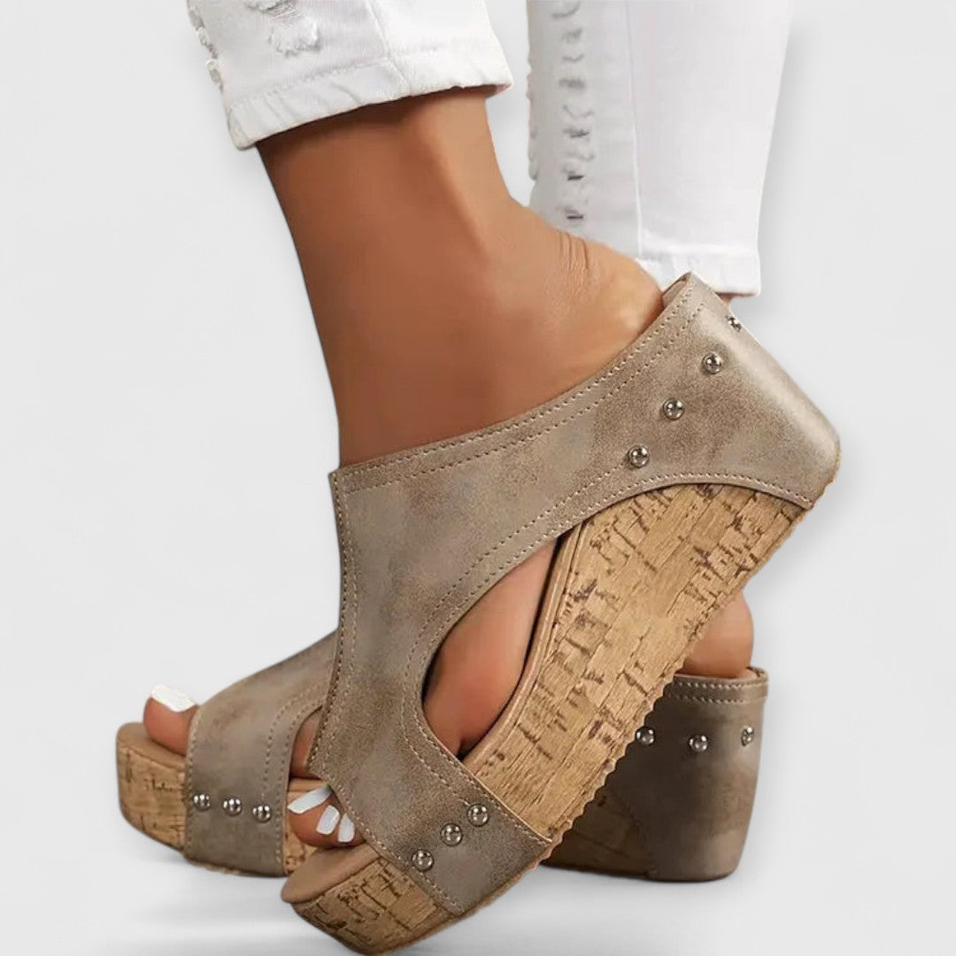 Йоана – Ортопедични сандали с пълна подкрепа