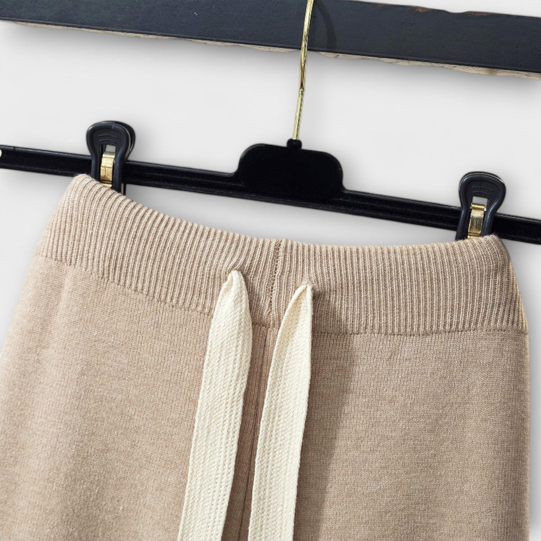 Aistė - Gludās elegances komplekts