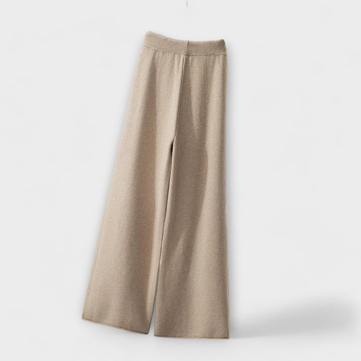 Aistė - Gludās elegances komplekts