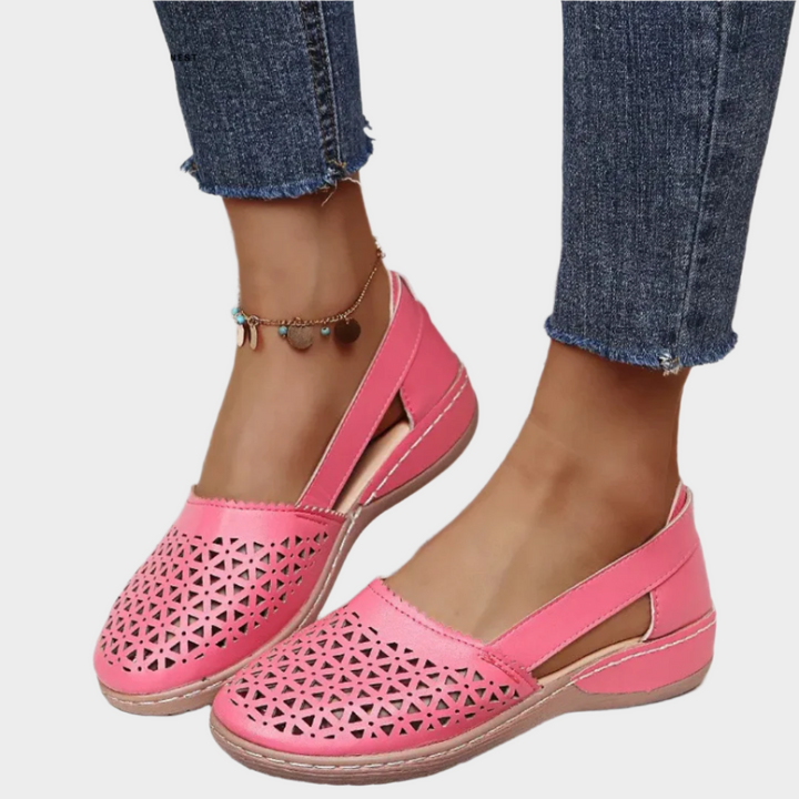 Anatomiskās Ādas Balerīnas ar Izgriezumiem un Siksniņu