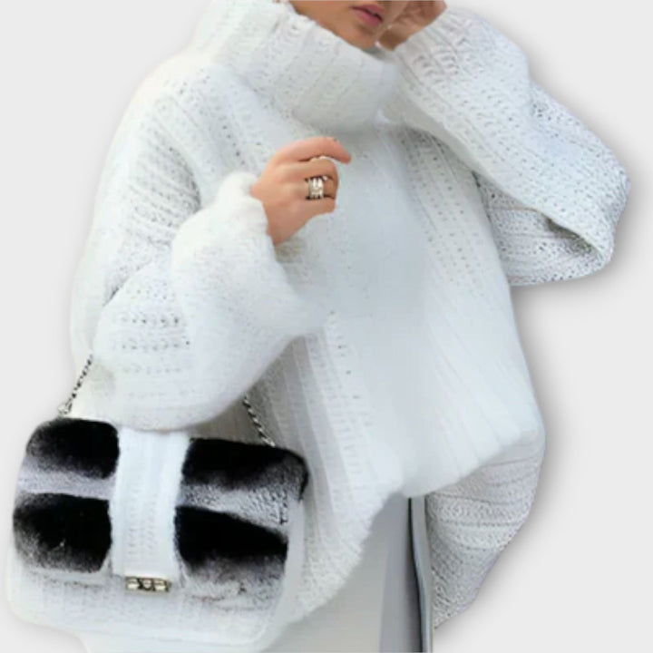 Paulina - Mīksta sieviešu kapuce ar garām piedurknēm