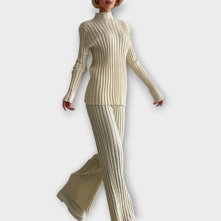 Elīna - Adīts komplekts ar mūsdienīgu griezumu