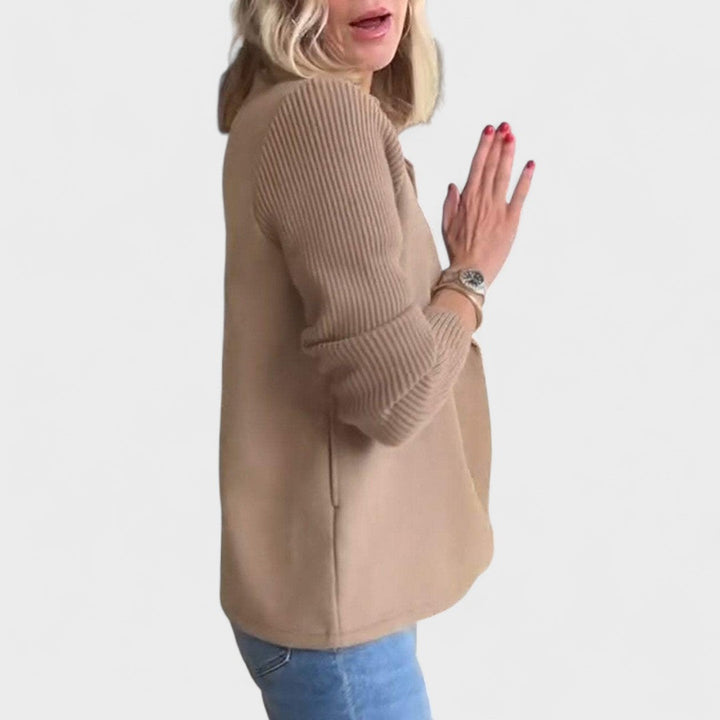 Ginta - Eleganta jaka ar adītām piedurknēm