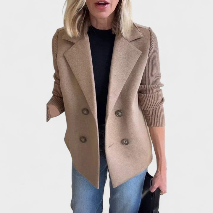 Ginta - Eleganta jaka ar adītām piedurknēm