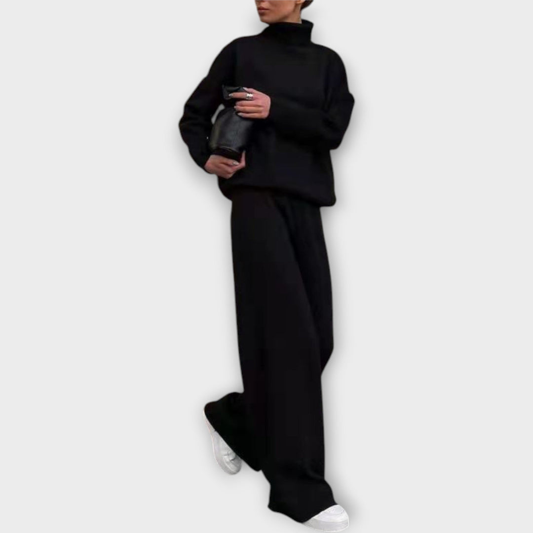 Madara - Adīts komplekts ar apkakli un biksēm