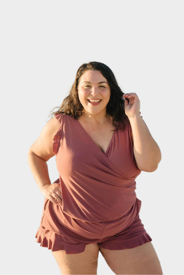 Peldkostīms ar Volāniem un Krūšu Atbalstu