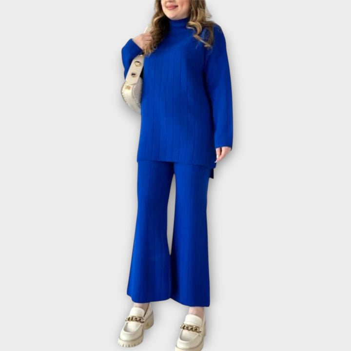 Inga - Adīts komplekts brīvā piegriezumā