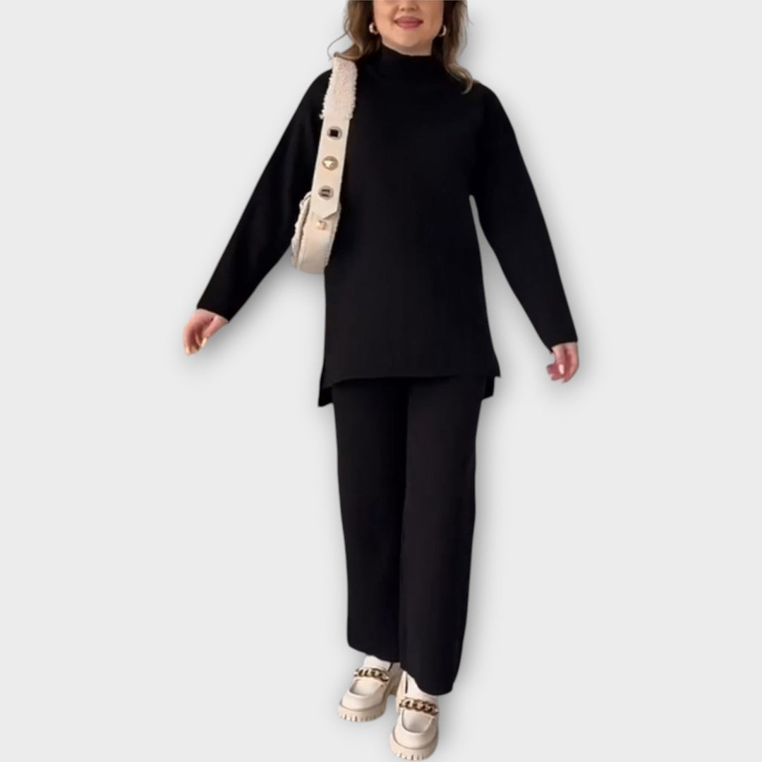 Inga - Adīts komplekts brīvā piegriezumā