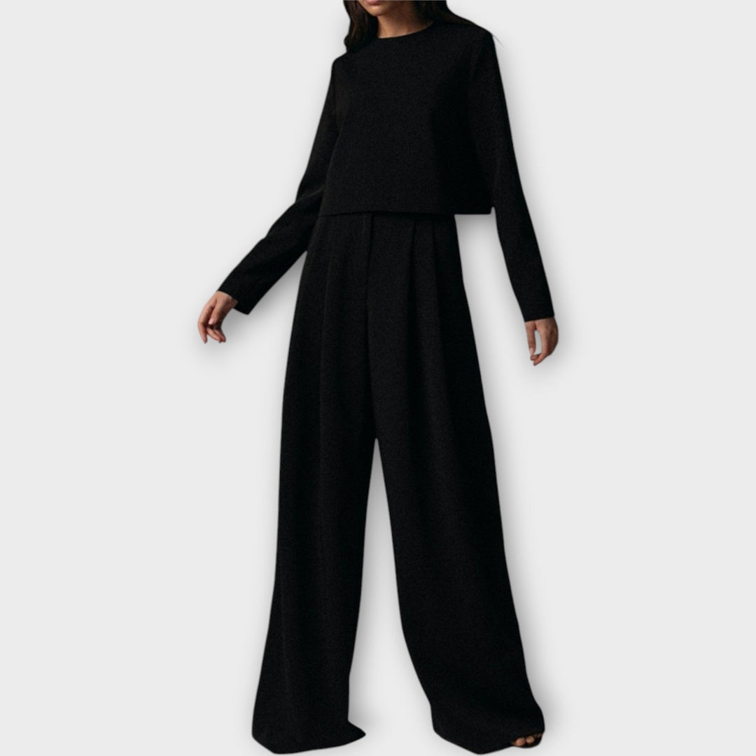 Ginta - Komplekts ar elegantu vienkāršību un mūžīgu stilu