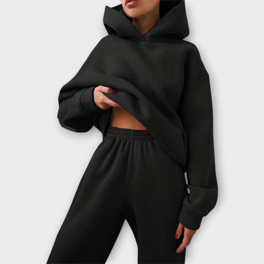 Ieva - Komplekts ar kapuci un mūsdienīgu komfortu