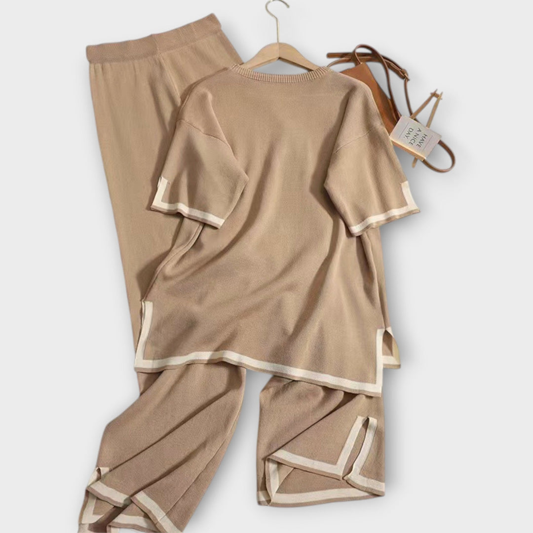 Anete - Adīts komplekts ar īsām piedurknēm un brīvu piegriezumu