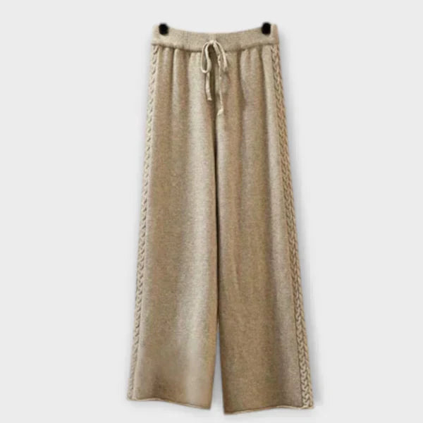 Austēja - Adīts komplekts