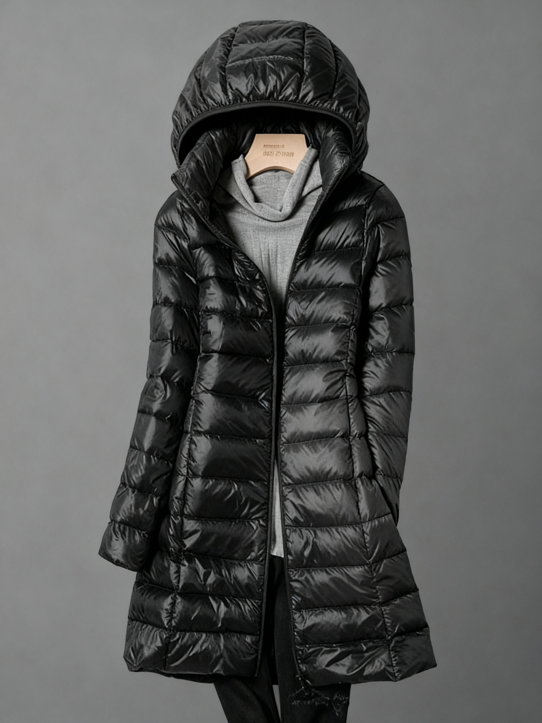 Madara - Īpaši viegla pūkaina jaka