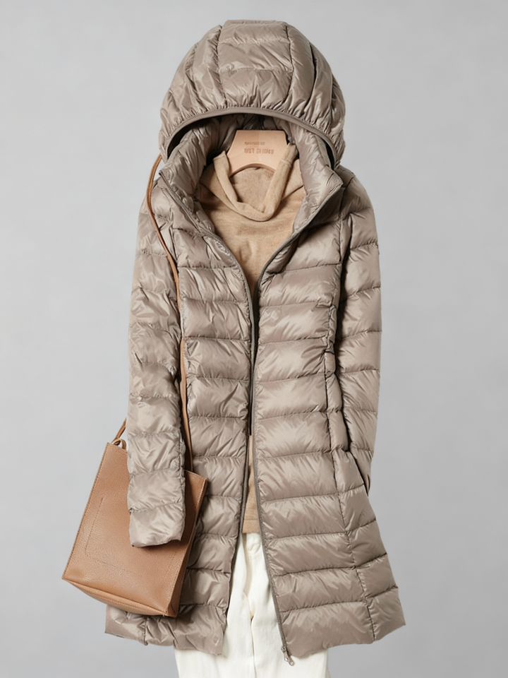 Madara - Īpaši viegla pūkaina jaka