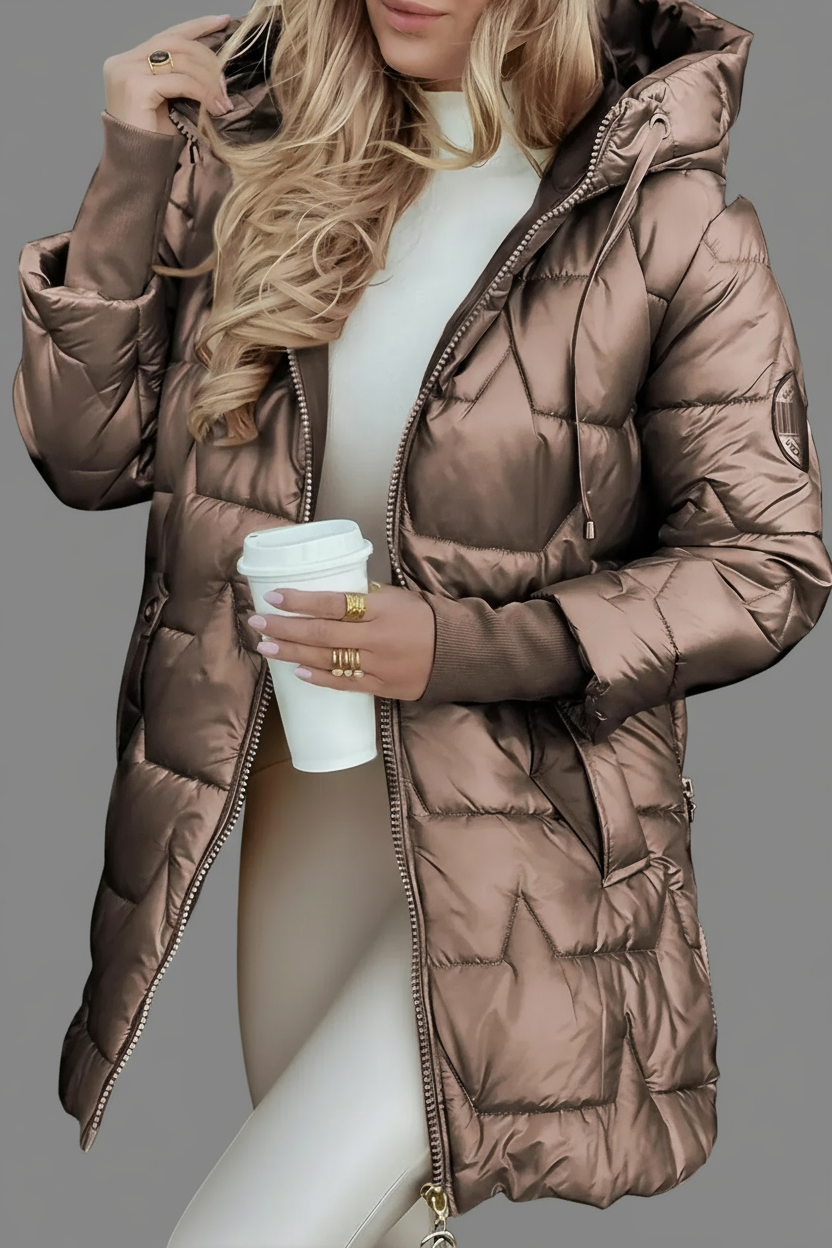 Marika - Elegants ziemas mētelis ar kapuci