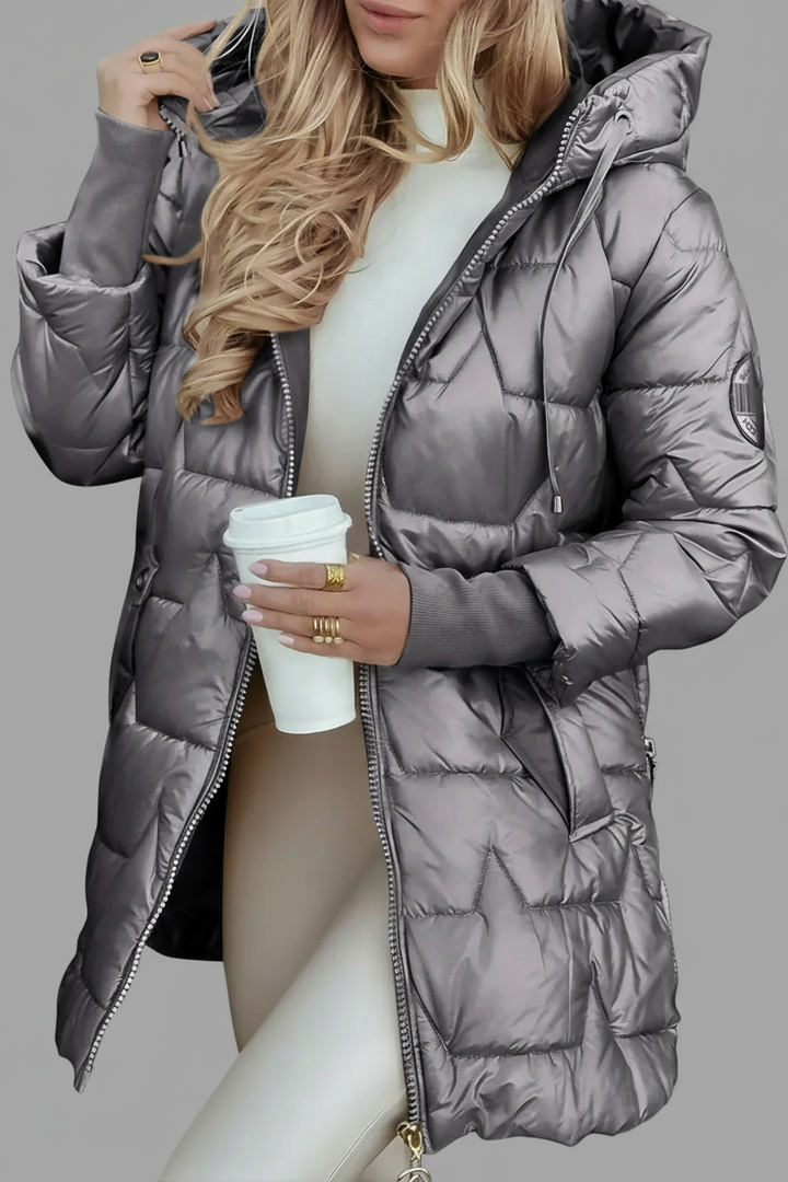 Marika - Elegants ziemas mētelis ar kapuci