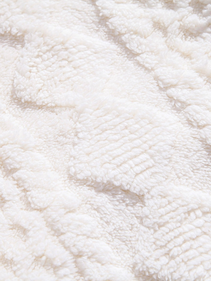 Мила - Нордическа Худи Перла