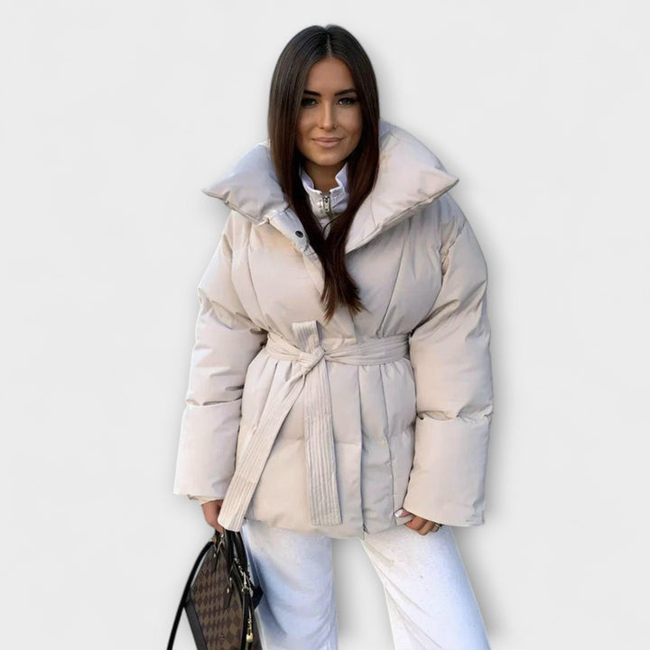 Kristīne – Eleganta pūka jaka