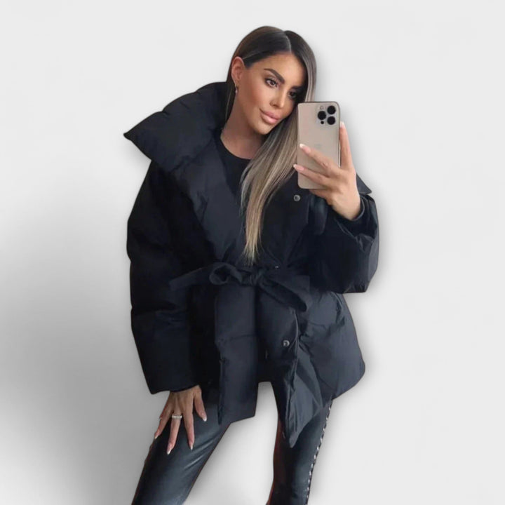 Kristīne – Eleganta pūka jaka