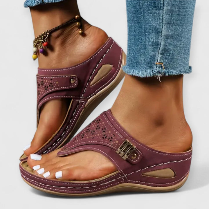 Йоана – Удобни сандали с елегантност